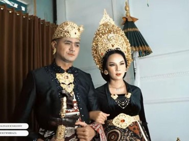 8 Pemotretan Mesra Kalina Oktarani & Ricky Miraza Pakai Baju Adat Bali
