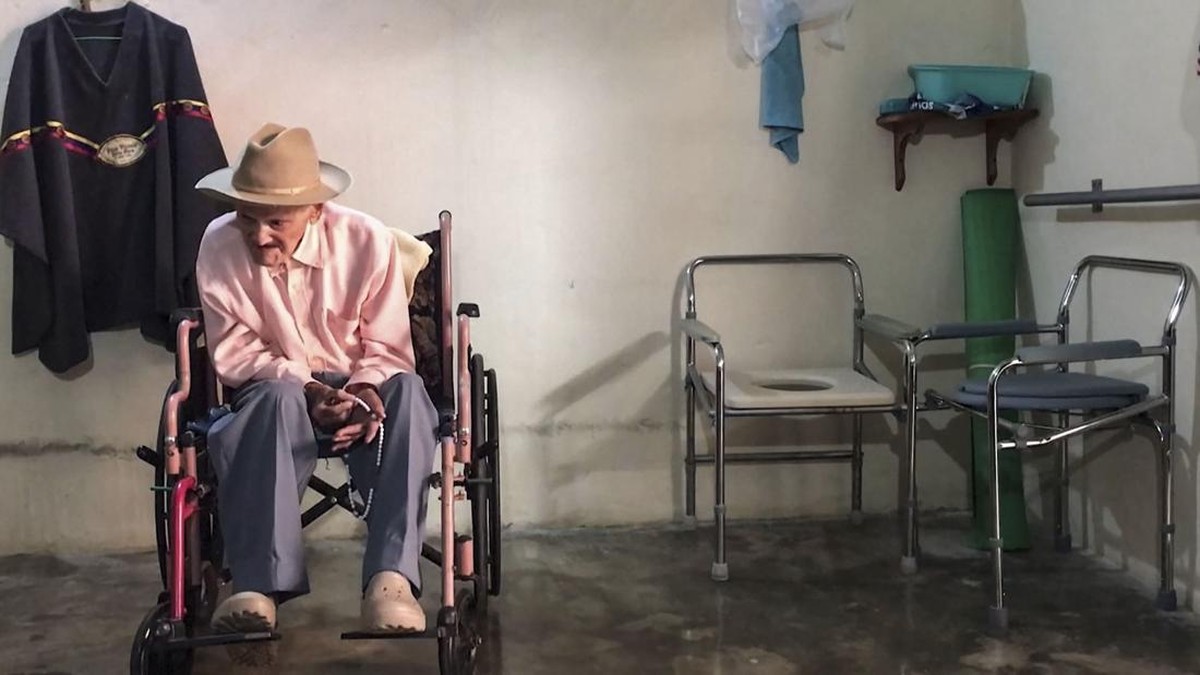 FOTO: Perez Mora, Kakek 113 Tahun jadi Orang Tertua di Dunia