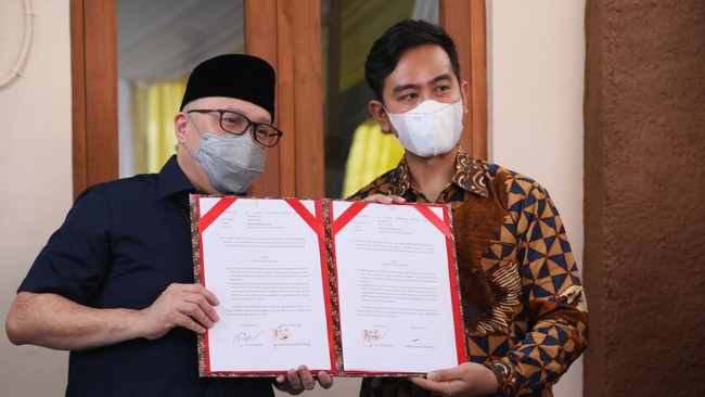 PT Taspen melakukan kerja sama dengan Pemerintah Kota Surakarta dan siap untuk meningkatkan kesejahteraan aparatur sipil negara (ASN).