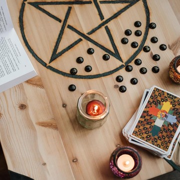 Ramalan Zodiak Minggu Ini: Karier, Asmara, dan Keuangan Kamu di 30 Mei-5 Juni 2022