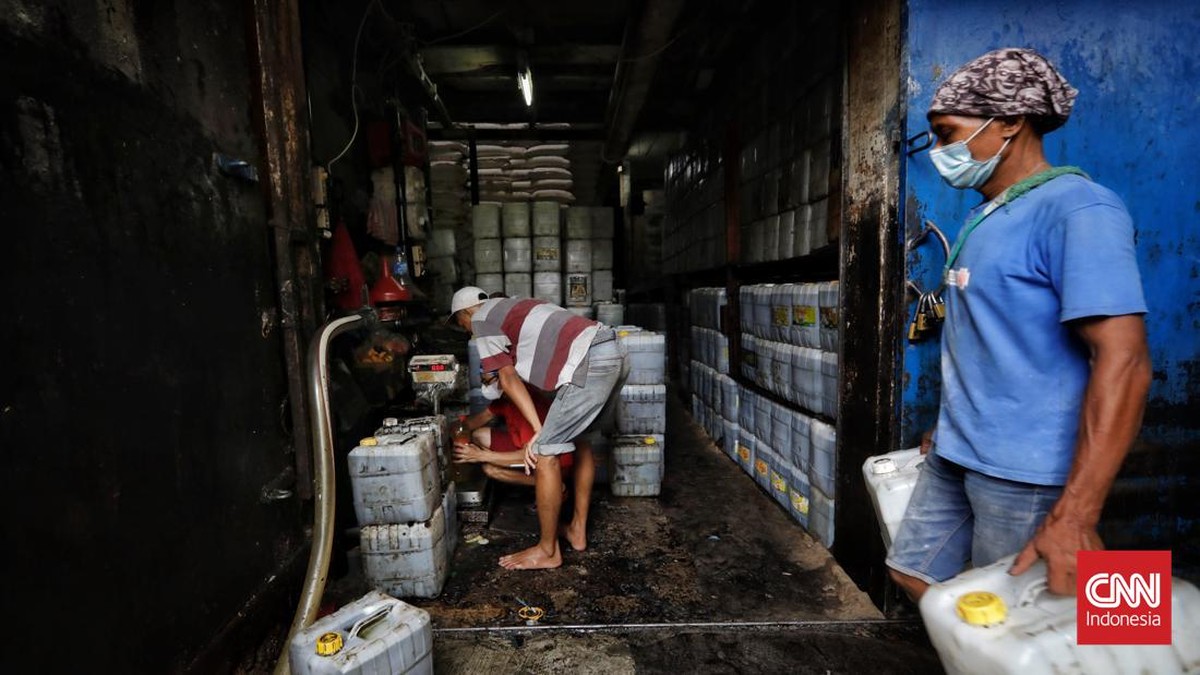 FOTO: Bersiap Cabut Subsidi Minyak Goreng Curah 31 Mei 2022