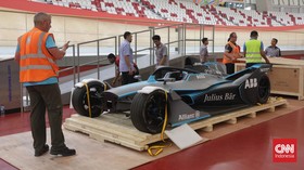 Jakpro soal Atap Tribun Formula E Roboh: Belum Selesai Konstruksinya