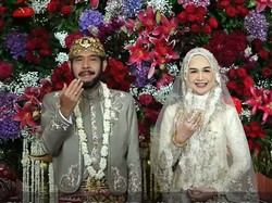 Senyum Anwar Usman-Idayati yang Resmi Jadi Suami Istri