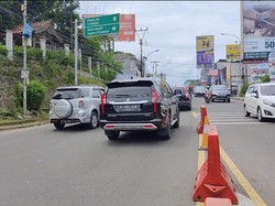 Lalu Lintas di Simpang Gadog Arah Puncak Padat