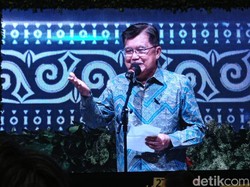 Canda JK di HUT Sumbar: Indonesia Kelaparan Kalau Orang Minang Mogok