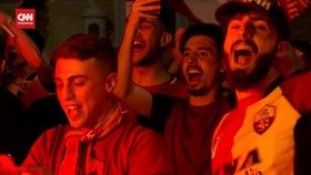 VIDEO: Fans Roma Pesta Juara UEFA Conference League