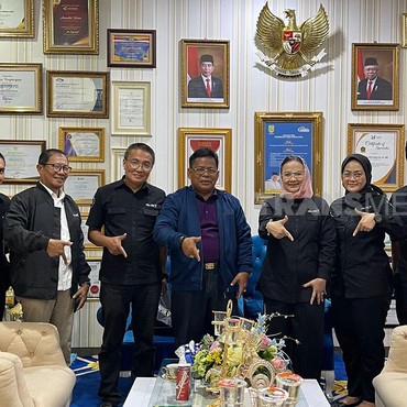 TRANS7 Bagikan Set Top Box Gratis untuk Masyarakat Banda Aceh