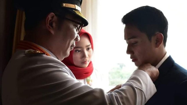 Keluarga RK: Eril Meninggal Husnulkhatimah dan Syahid Akhirat Perwakilan keluarga Ridwan Kamil, Erwin Muniruzaman menyatakan perjalanan Emmeril Kahn Mumtadz ke Swiss merupakan bagian perjuangan menuntut ilmu.