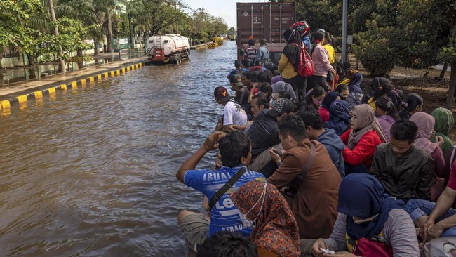 Siklus nodal Bulan sekitar 18,6 tahun akan menyebabkan air laut pasang maksimum yang berpotensi menyebabkan banjir rob di pesisir seluruh dunia.