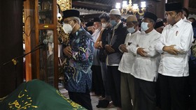 Khofifah Ibaratkan Buya Syafii Ikan di Lautan, Tawar di Air yang Asin
