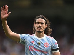 Cavani Tak Lanjut di MU, Sisakan Satu Penyesalan