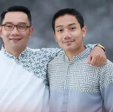 Ikhlaskan Eril Wafat, Ridwan Kamil Menunduk Sedih Saat Bawa Koper di Bandara