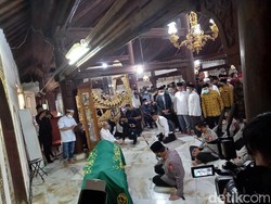 Jadi Persemayaman Buya Syafi, Masjid Gede Jogja Dibanjiri Pelayat