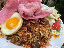 Nasi Goreng Upiak : Lama Bana! Nasi Goreng Rendang dan Balado Minang yang Berempah