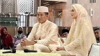 7 Potret Akad Nikah Juliana Moechtar dan Letkol TNI