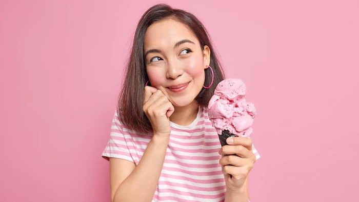 4 Resep Es Krim Rendah Kalori, Cocok Buat yang Suka Ngemil Tapi Ogah Buncit 4 Resep Es Krim Rendah Kalori, Cocok Buat yang Suka Ngemil Tapi Ogah Buncit