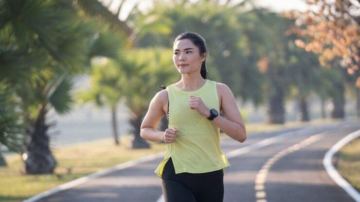 7 Manfaat Rutin Olahraga Kardio, Termasuk Lari Pagi! Beneran Bikin Sukses Diet sampai Perbaiki Mood?