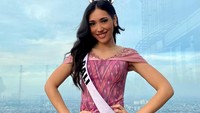 7 Potret Laksmi Shari De Nefee, Wanita asal Bali Jadi Puteri Indonesia 2022