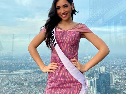 7 Potret Laksmi Shari De Nefee, Wanita asal Bali Jadi Puteri Indonesia 2022