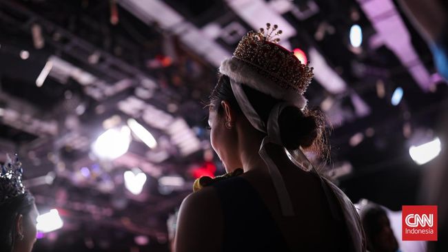 Yayasan Puteri Indonesia (YPI) mengaku kecewa dengan kabar lisensi Miss Indonesia beralih ke PT Capella Swastika Karya (CSK). 
