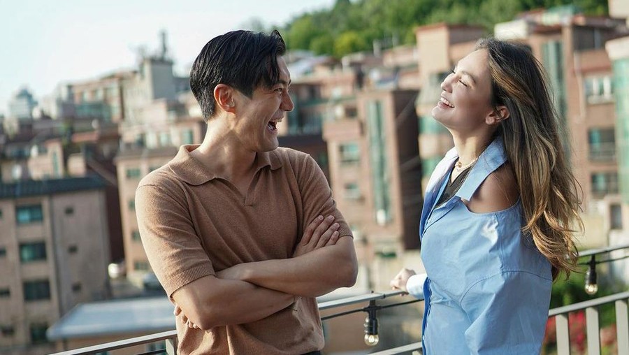 Pamer Foto Bareng Siwon Super Junior, Unggahan Luna Maya Bikin Heboh