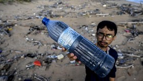 Cara Dapat Pulsa IM3 dan Tri Rp10 Ribu via Tukar Sampah Plastik