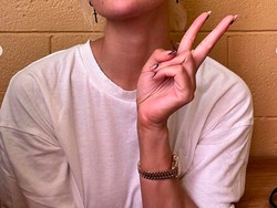 Respons Agnez Mo Jadi Sorotan Usai DPR Kritik Putusan Kasus Hak Cipta Ari Bias