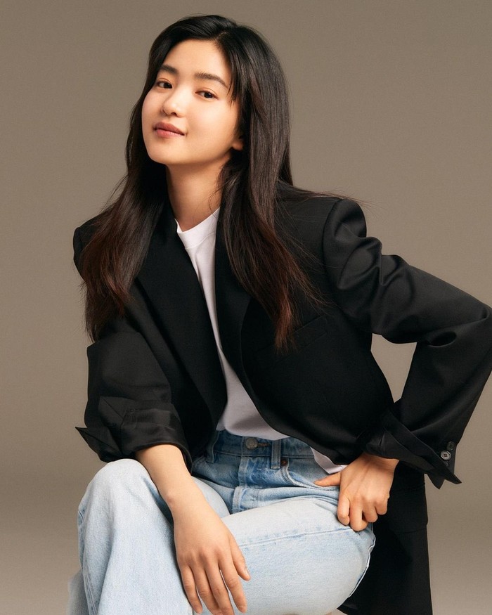 Beberapa penghargaan yang Kim Tae Ri dapatkan pada tahun 2022 ini berkat drama tersebut di antaranya adalah ‘Most Popular Actress’ dan ‘Best Actress’ dalam Baeksang Arts Awards ke-58 yang diselenggarakan pada Bulan Mei./ Foto: instagram.com/management_mmm