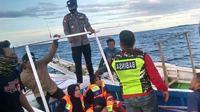 Dengan ditemukannya empat korban ini, maka sisa penumpang KM Ladang Pertiwi yang masih dalam pencarian yaitu 21 orang.
