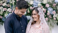 Faradilla Yoshi dan Bryan Mckenzie Dikaruniai Anak Pertama, Ini 5 Potret Bayinya