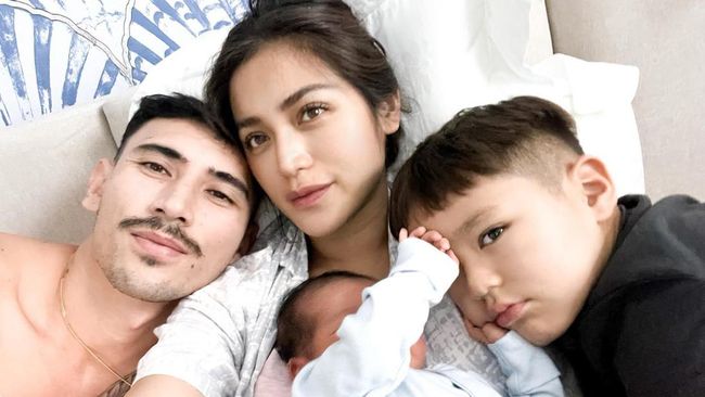 Jessica Iskandar Finally Announces Her Baby’s Face & Name, It Means Really Beautiful