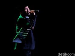 Puji Ahmad Dhani Musisi Jenius, Ello: Hidup Matinya Buat Musik