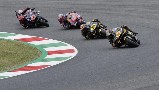 Luca Marini mengaku sang kakak, Valentino Rossi, berperan sebagai pelatih sepanjang MotoGP 2022.