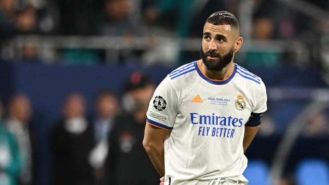 Presiden Real Madrid, Florentino Perez, menyatakan tidak berminat mendatangkan Erling Haaland karena memiliki sosok penyerang seperti Karim Benzema.