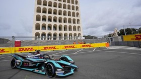 Mitch Evans Menang Dramatis di Formula E Jakarta