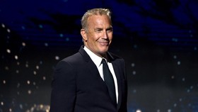 7 Rekomendasi Film yang Dibintangi Kevin Costner