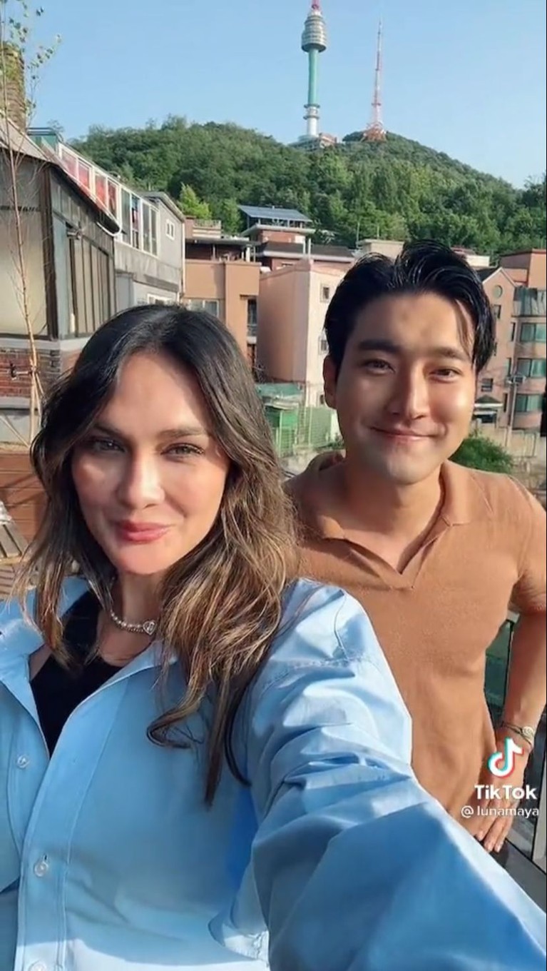 Luna Maya dan Choi Siwon Luna Maya dan Choi Siwon