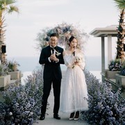 Mulai dari Jennifer Lopez hingga Maudy Ayunda, Ini 4 Artis yang Memilih Gaun Pernikahan Model Off Shoulder