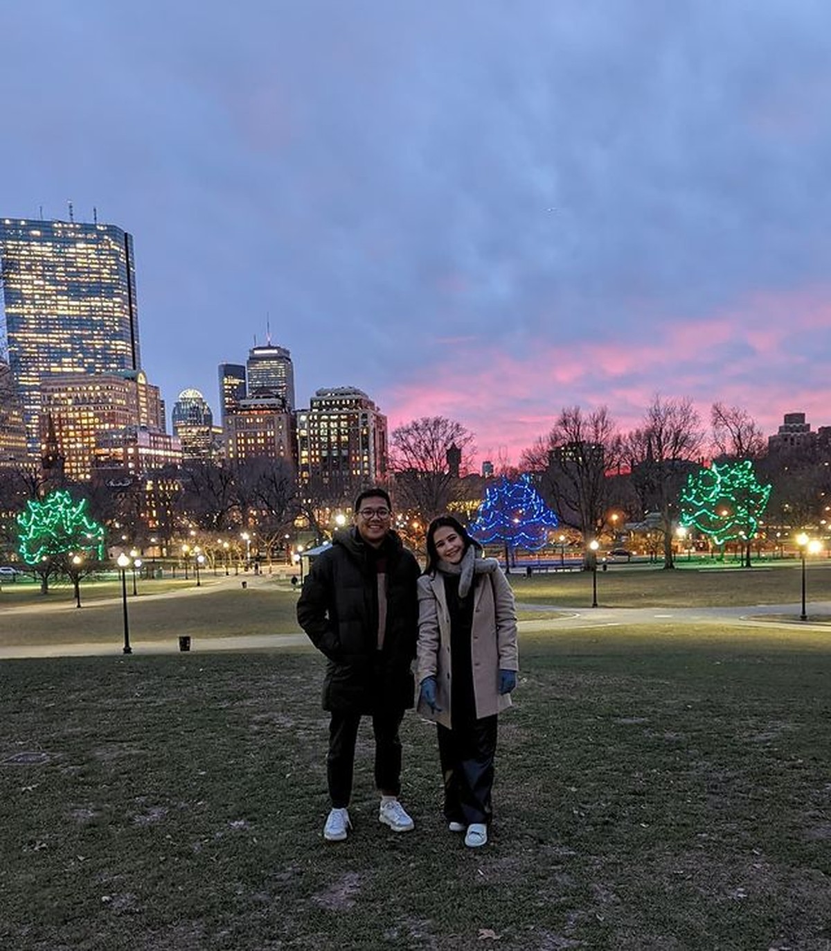 Prilly Latuconsina dan Iman Usman