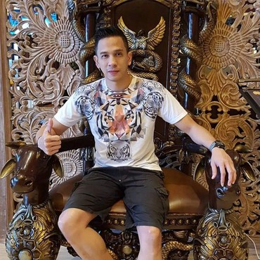 8 Potret Rully Johan Mantan Suami Terry Putri yang Jadi Sorotan