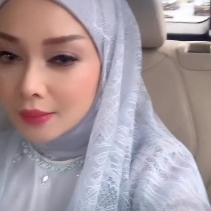 <p>Sebelumnya, Terry memang sudah lama menyendiri. Terhitung, 10 tahun lamanya usai bercerai pada 2012 lalu. (Foto: Instagram @terryputri)<br /><br /><br /></p>