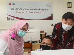 LG Loves School Berikan Komputer & Monitor Canggih ke SMKN 2 Jakarta