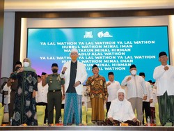 Launching Satu Abad NU, Gubernur Khofifah Beri Pesan Penguatan Ekonomi