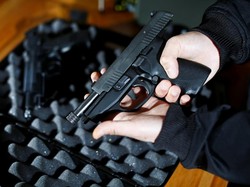 Sosok Pemilik Pistol yang Meletus di Bandara, Bukan Orang Sembarangan Lho