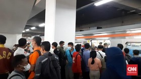 Pengamat Soal Tarif KRL Orang Kaya: Kebijakan Mundur Bisa Bikin Macet