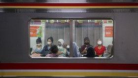KRL Mania Minta Jokowi Tegur Menhub Soal Tarif Orang Kaya