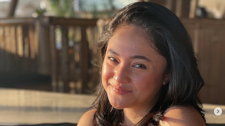 Marshanda Hidup Sehat, Minum Jus Hijau dan Bikin Susu Almond Sendiri Marshanda Hidup Sehat, Minum Jus Hijau dan Bikin Susu Almond Sendiri