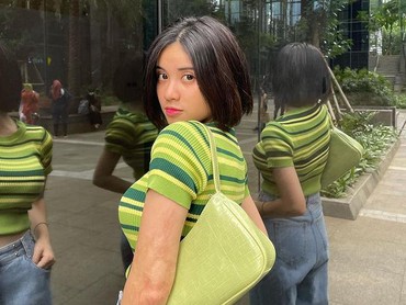 7 Potret Melati Eks Member JKT48 yang Jualan Nasi Bakar Usai Lulus
