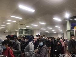 Penumpang KRL di Manggarai Arah Bogor Membeludak Sore Ini, Begini Suasananya