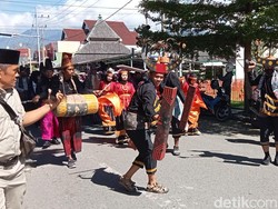 Jalani Sanksi Adat Potong Kerbau, Wanita Peneliti Damai dengan Suku Rongkong
